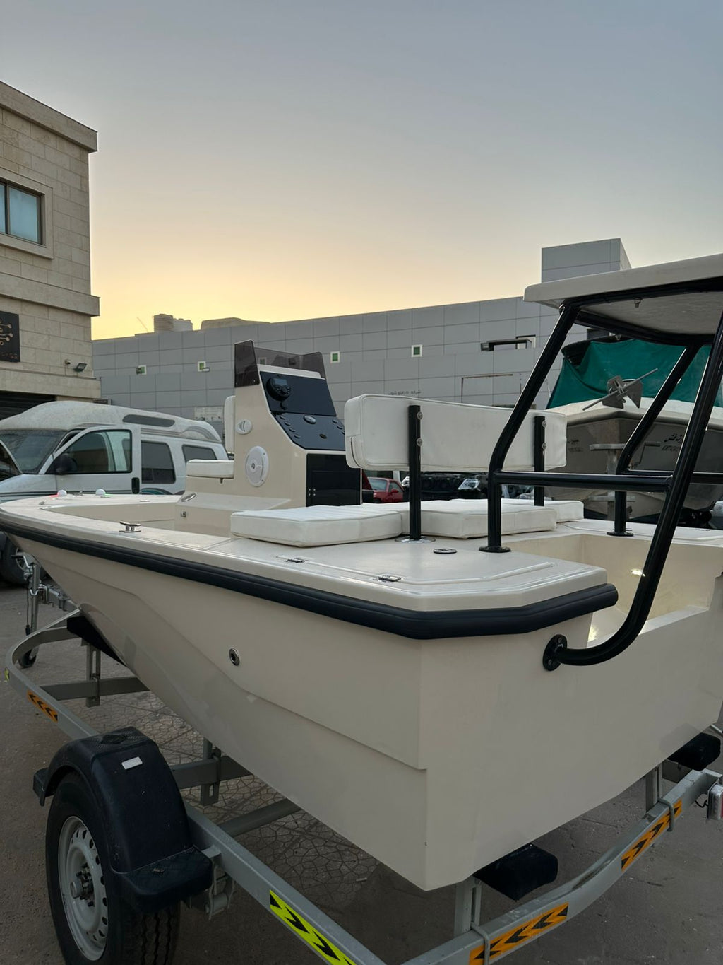 قارب سيستار بطول 16 قدمًا