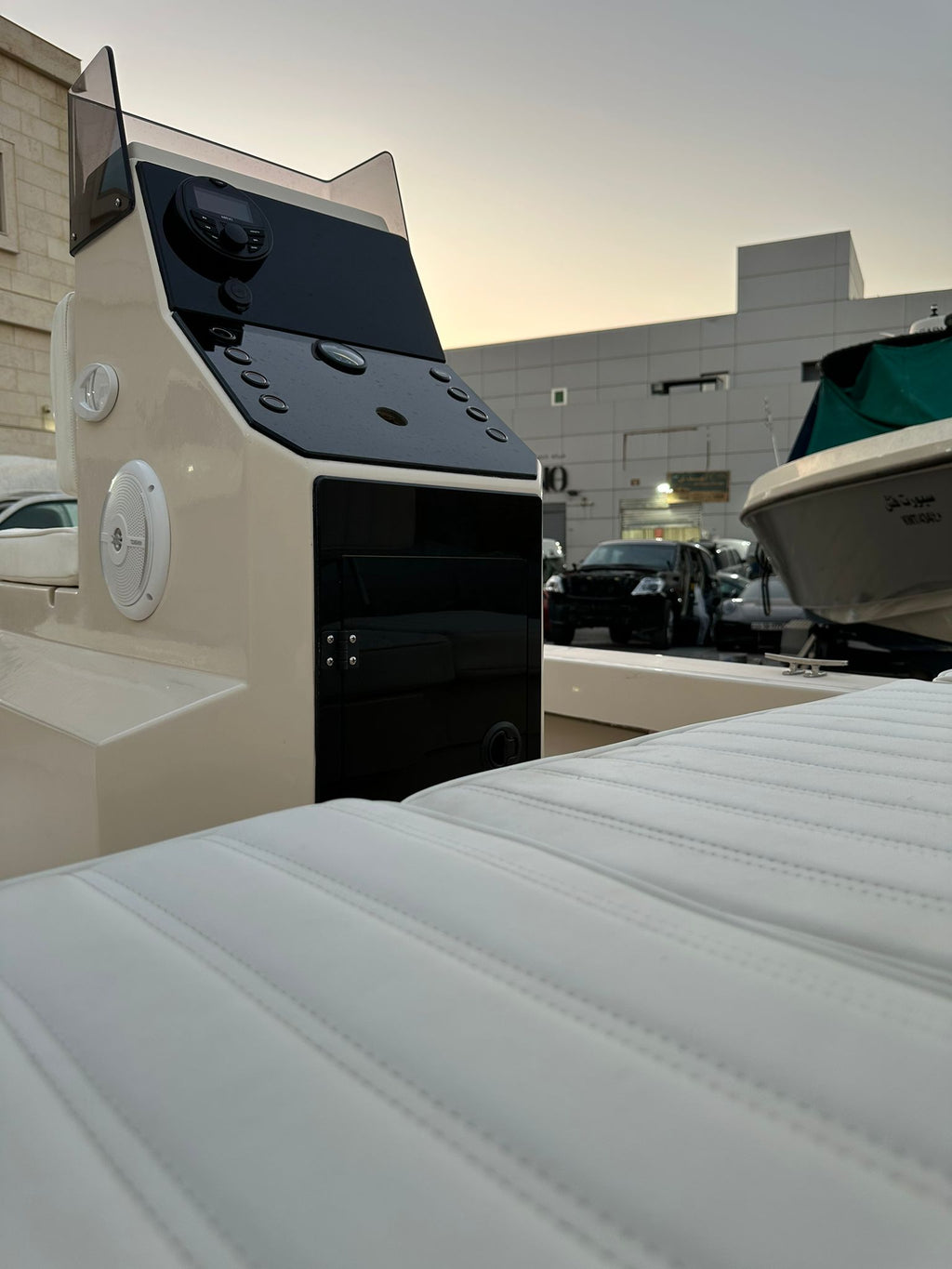 قارب سيستار بطول 16 قدمًا