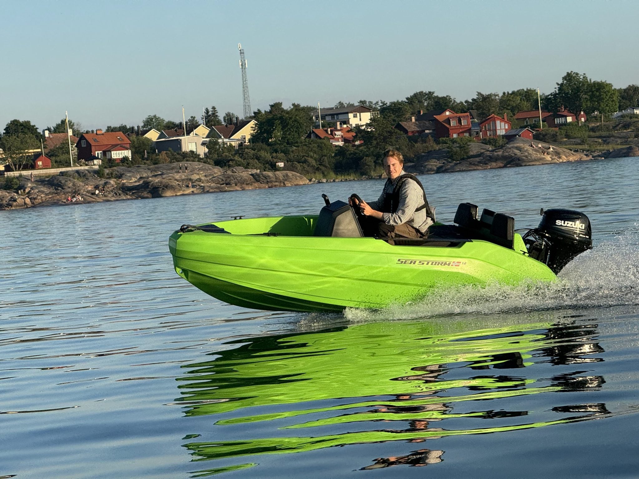 SeaStorm 12 HDPE Advantage