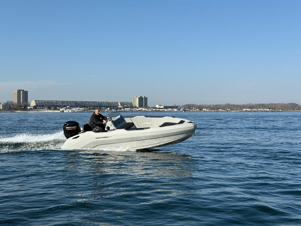 SeaStorm 17 HDPE Advantage