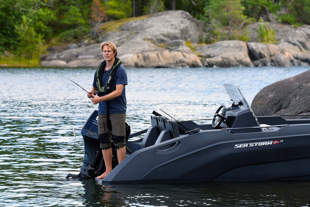 SeaStorm 17 HDPE Advantage