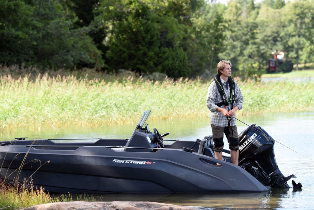 SeaStorm 17 HDPE Advantage